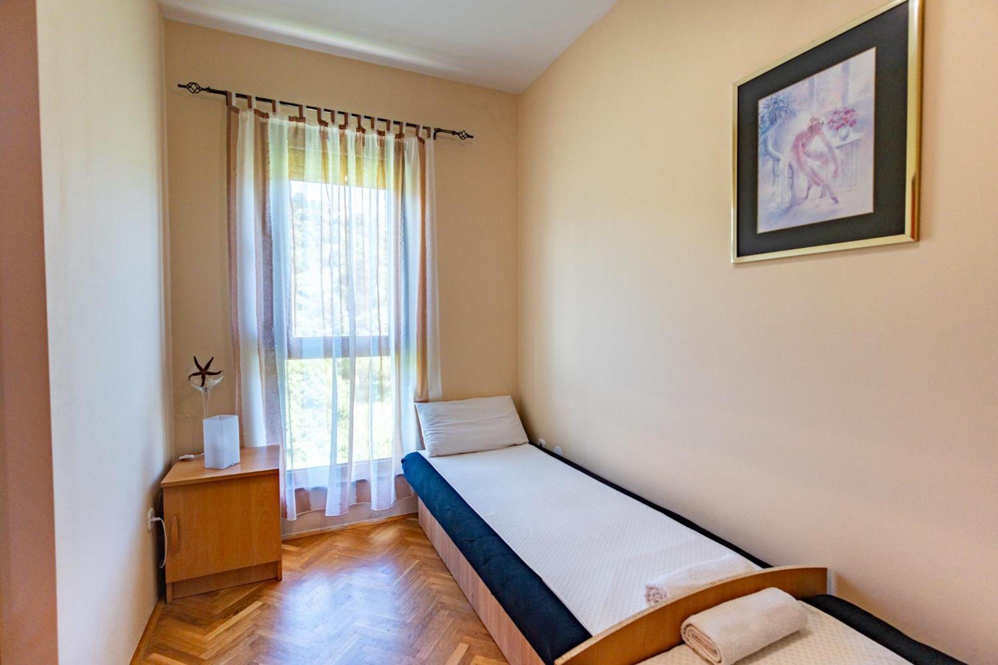 Rab Centar Due Apartment Palit Bagian luar foto